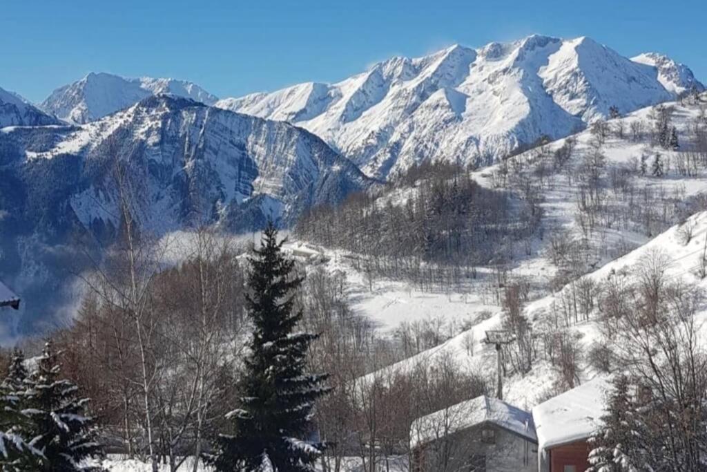 Studio Uissan Pour 5 Personnes A Cote Des Pistes Huez Exterior foto