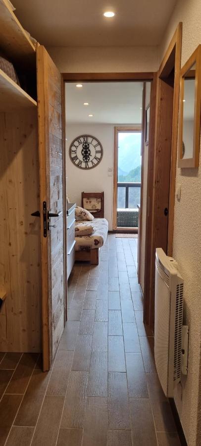 Studio Uissan Pour 5 Personnes A Cote Des Pistes Huez Exterior foto
